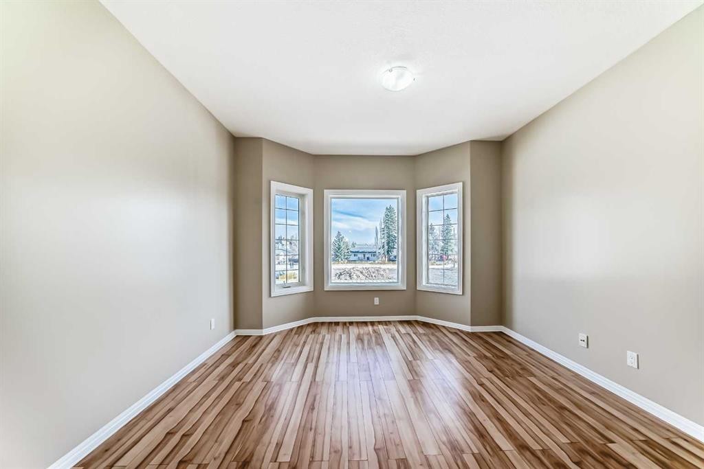 205-7 Lineham Avenue, Okotoks, AB - Indoor Photo Showing Other Room