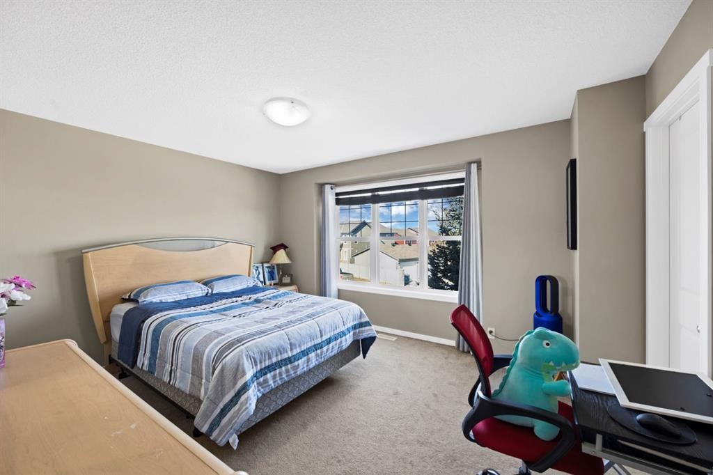 108 Panamount Way Nw, Calgary, AB - Indoor Photo Showing Bedroom