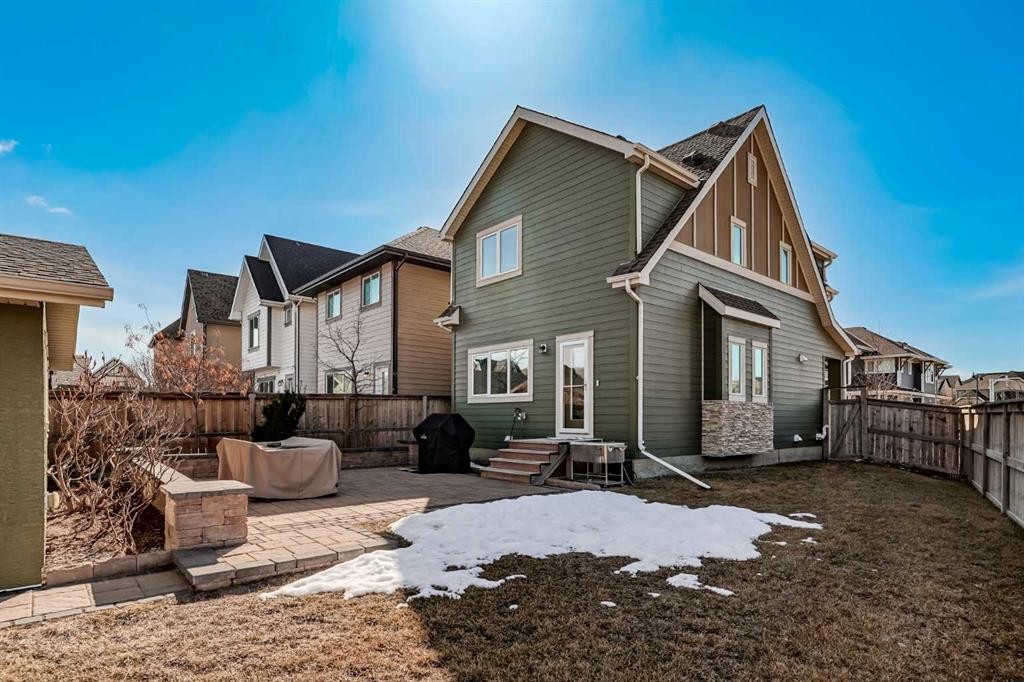 228 Mahogany Grove Se, Calgary, AB - Outdoor