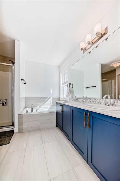 357 Nolanhurst Crescent Nw, Calgary, AB - Indoor Photo Showing Bathroom