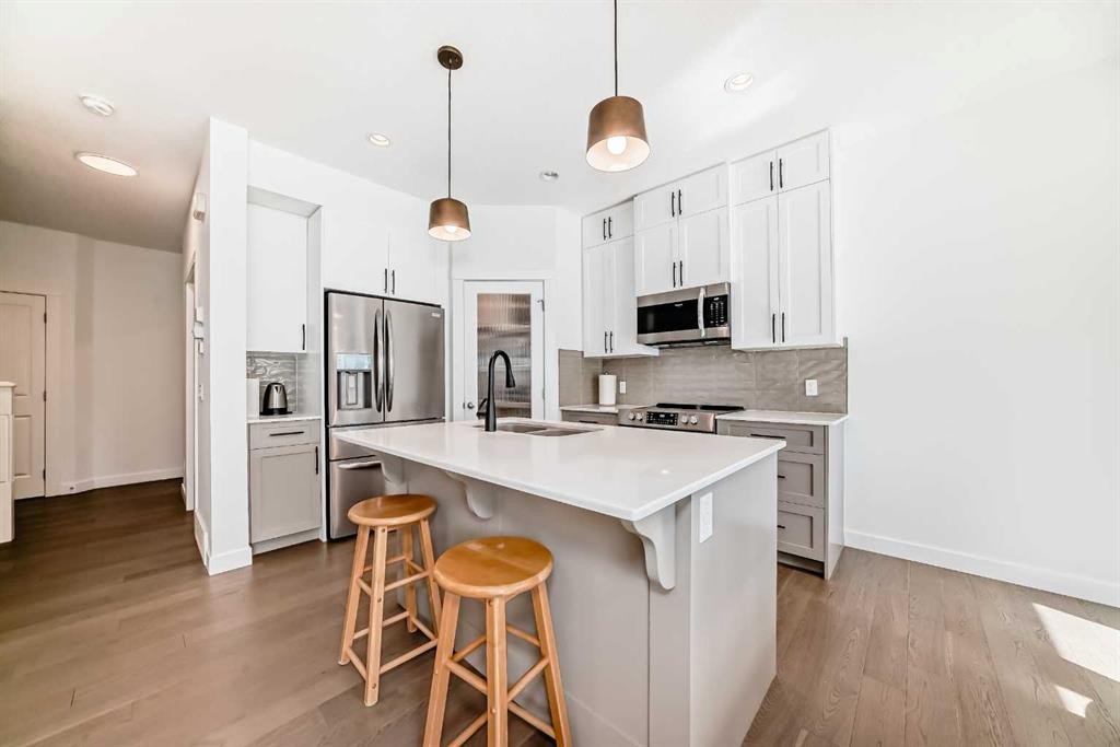 357 Nolanhurst Crescent Nw, Calgary, AB - Indoor Photo Showing Kitchen With Stainless Steel Kitchen With Upgraded Kitchen