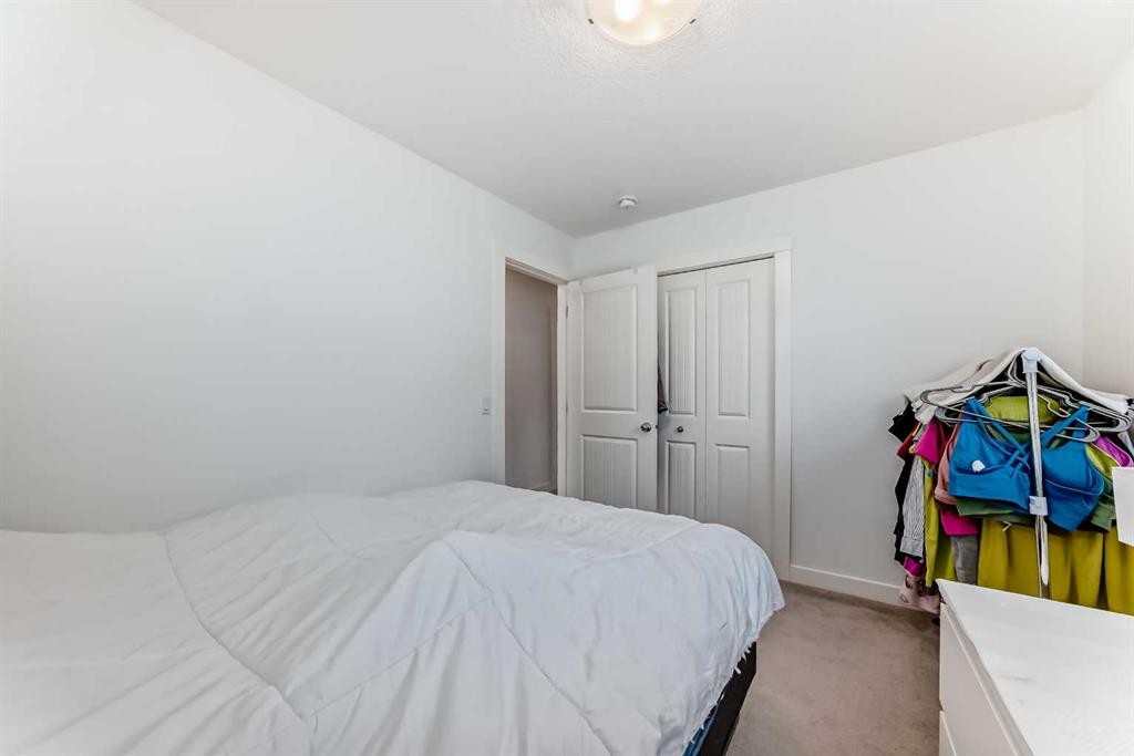 357 Nolanhurst Crescent Nw, Calgary, AB - Indoor Photo Showing Bedroom
