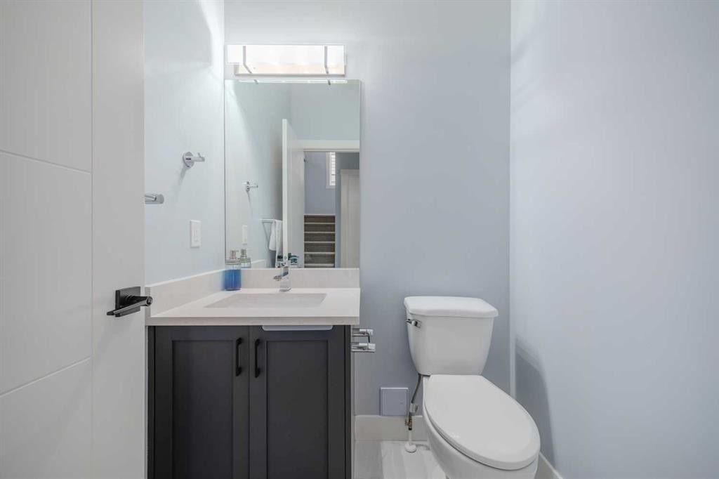 62 Legacy Glen Terrace Se, Calgary, AB - Indoor Photo Showing Bathroom