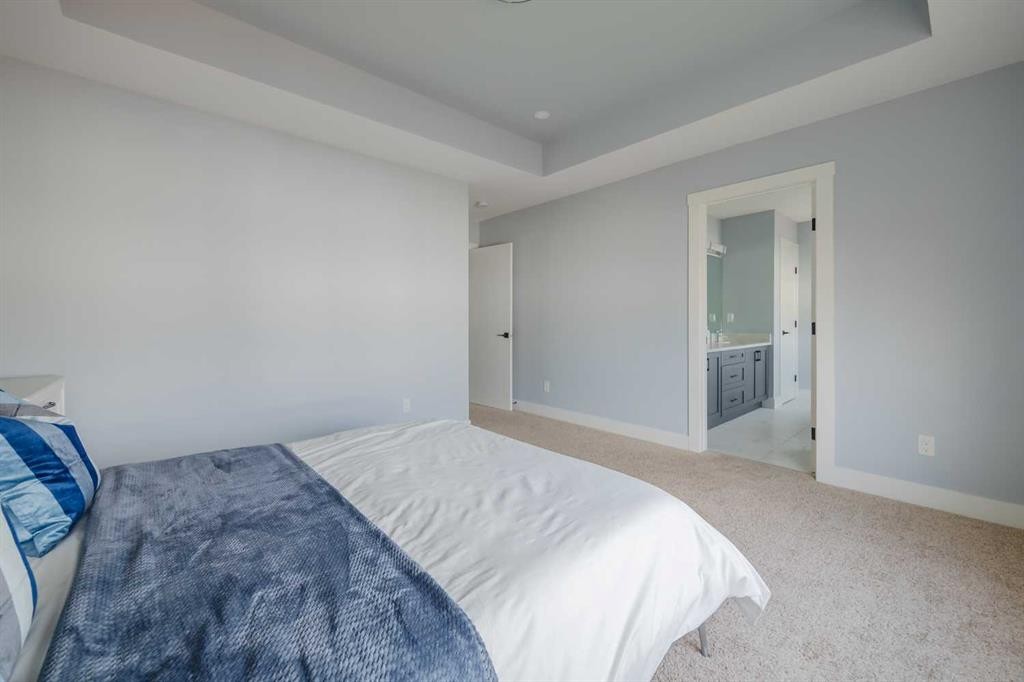 62 Legacy Glen Terrace Se, Calgary, AB - Indoor Photo Showing Bedroom