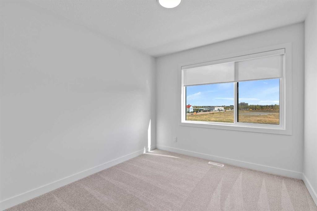 293 Dieppe Drive Sw, Calgary, AB - Indoor Photo Showing Other Room