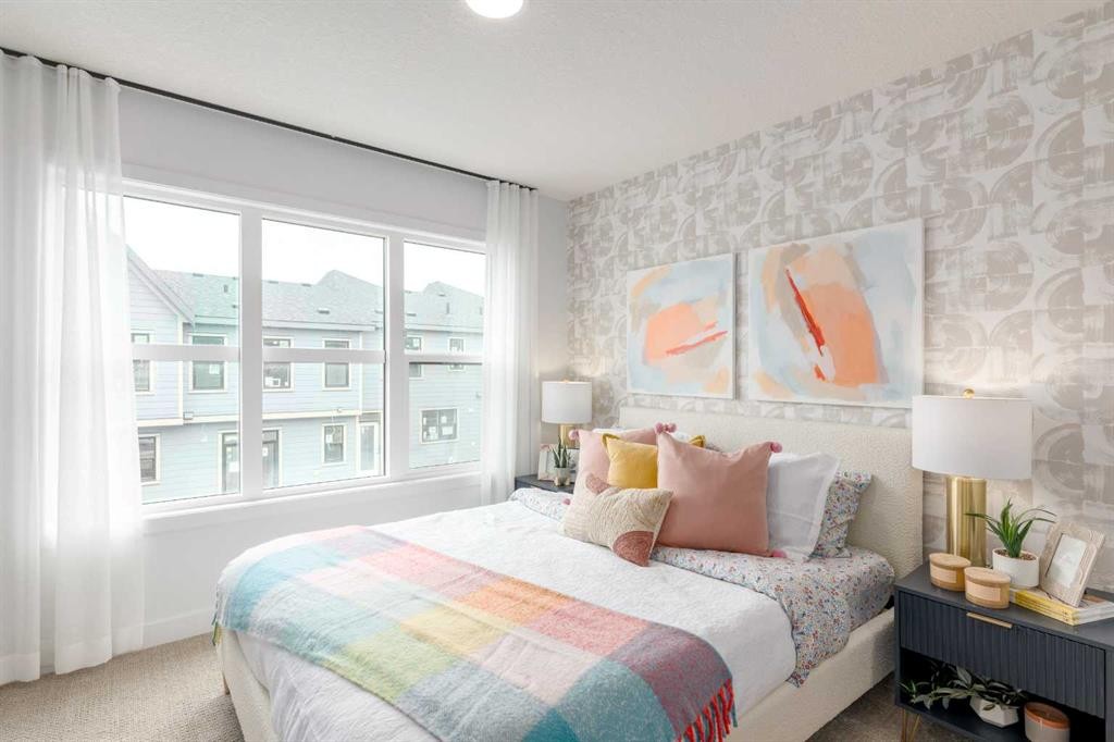 78 Heirloom Passage Se, Calgary, AB - Indoor Photo Showing Bedroom