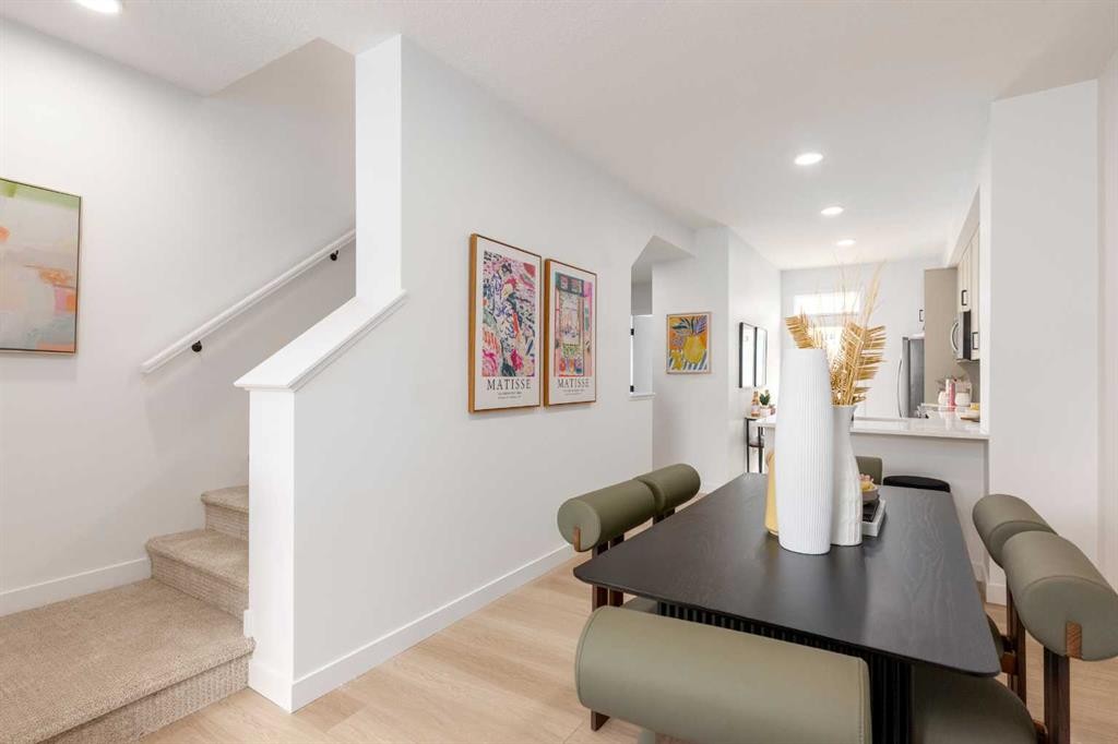 78 Heirloom Passage Se, Calgary, AB - Indoor