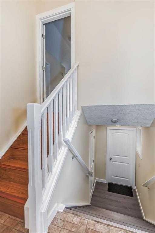 211 Saddlebrook Way Ne, Calgary, AB - Indoor Photo Showing Other Room