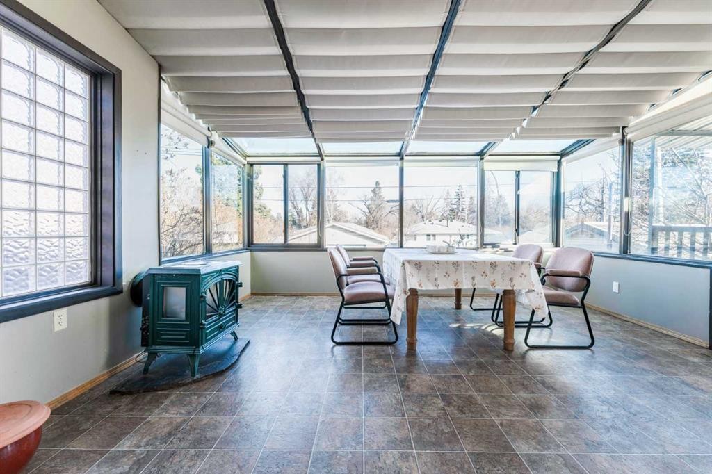 2018 Cottonwood Crescent Se, Calgary, AB - Indoor Photo Showing Other Room