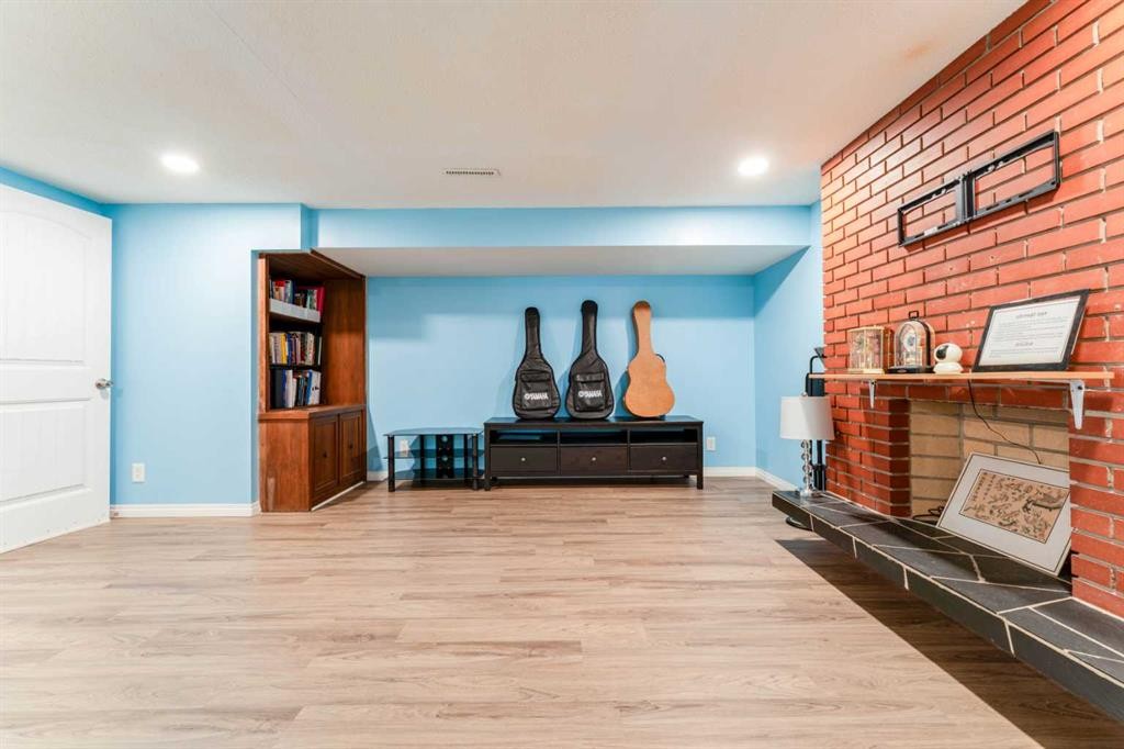 2018 Cottonwood Crescent Se, Calgary, AB - Indoor With Fireplace