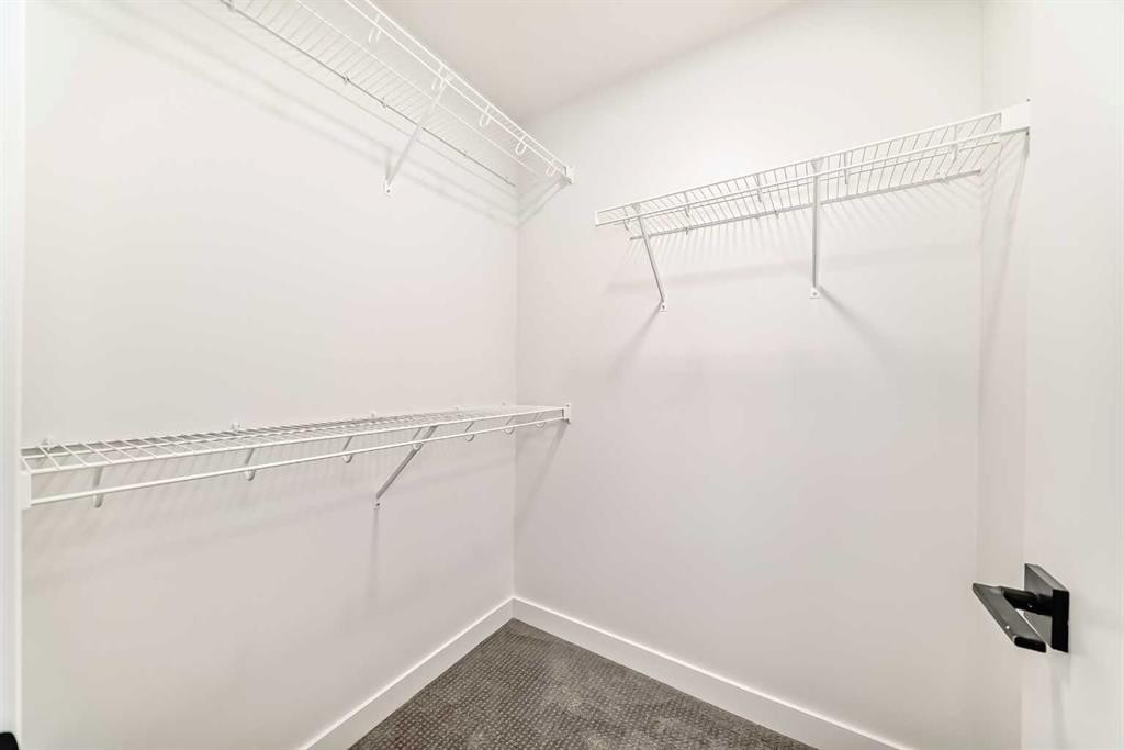 86 Heirloom Passage Se, Calgary, AB - Indoor With Storage