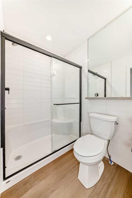 86 Heirloom Passage Se, Calgary, AB - Indoor Photo Showing Bathroom