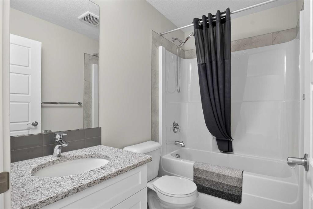 229 Nolanhurst Way Nw, Calgary, AB - Indoor Photo Showing Bathroom