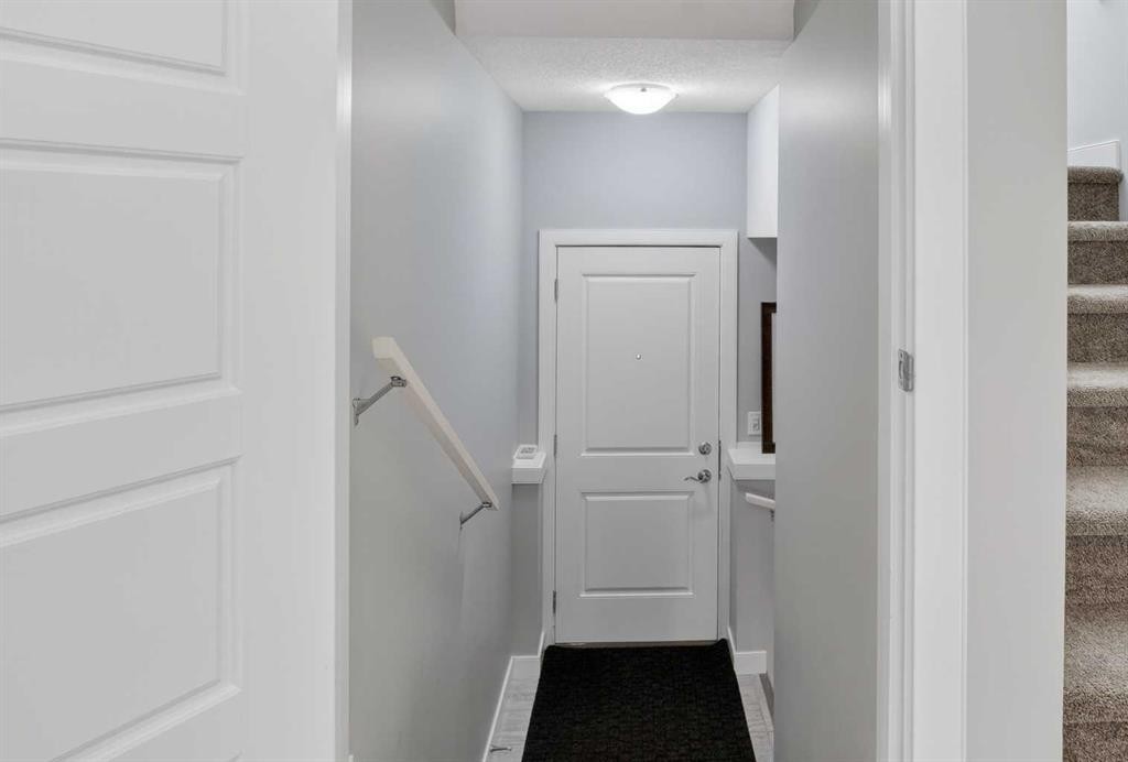 229 Nolanhurst Way Nw, Calgary, AB - Indoor Photo Showing Other Room