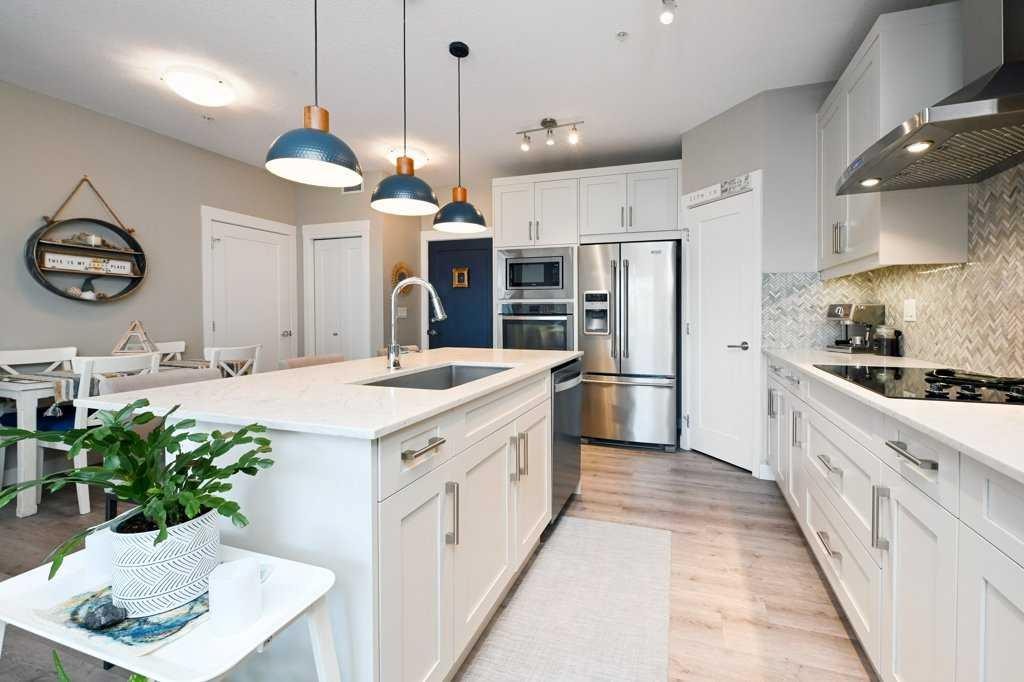 210-20 Walgrove Walk Se, Calgary, AB - Indoor Photo Showing Kitchen With Upgraded Kitchen