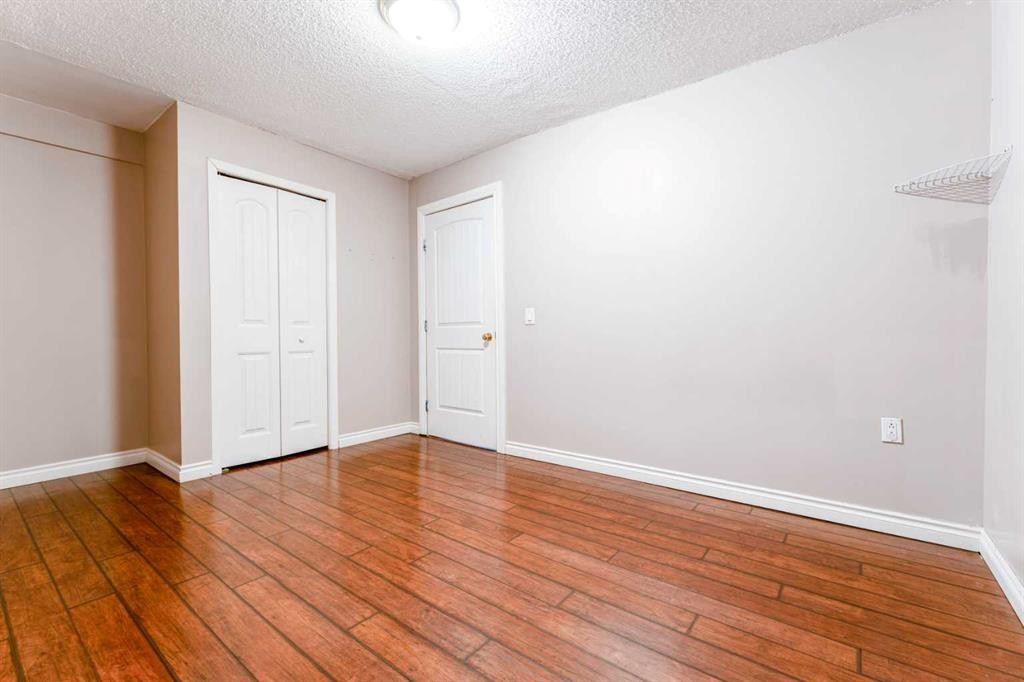 343 Millview Bay Sw, Calgary, AB - Indoor Photo Showing Other Room
