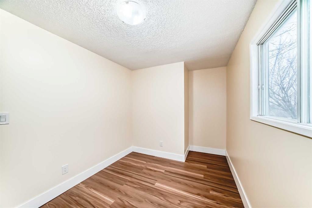5 Templeby Way Ne, Calgary, AB - Indoor Photo Showing Other Room