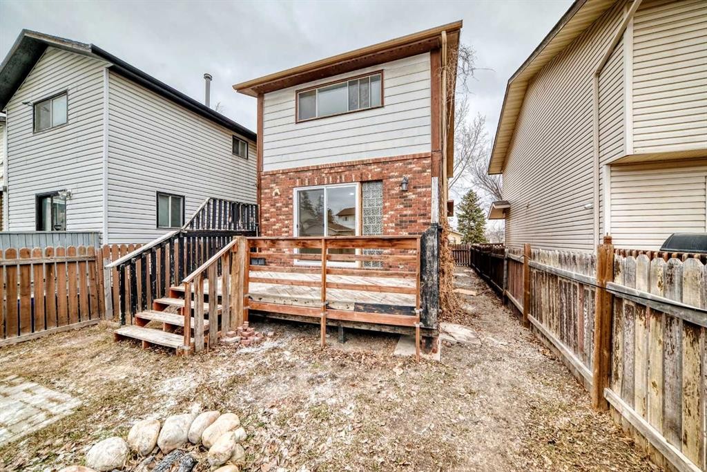 5 Templeby Way Ne, Calgary, AB - Outdoor With Deck Patio Veranda With Exterior