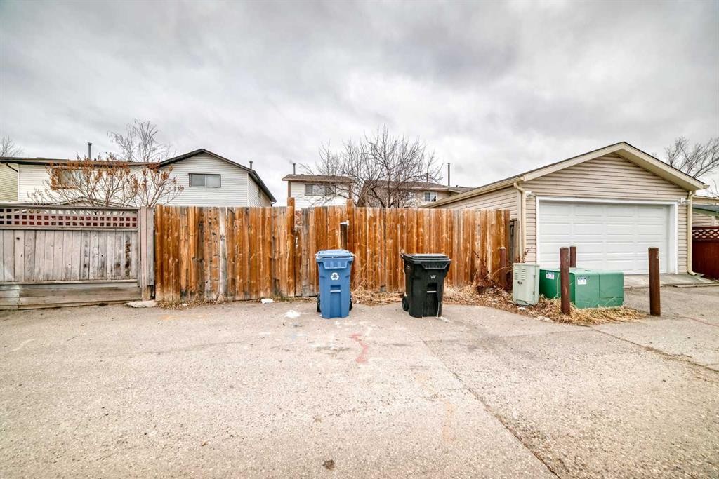 5 Templeby Way Ne, Calgary, AB - Outdoor