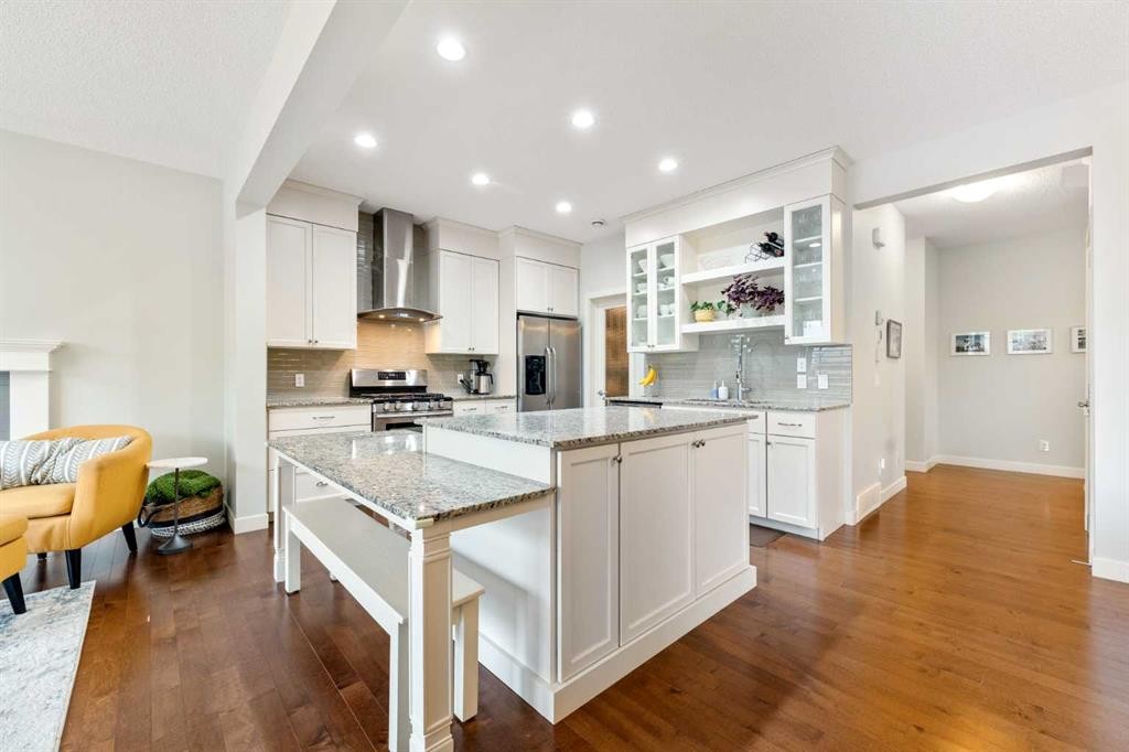 150 Auburn Springs Boulevard Se, Calgary, AB - Indoor Photo Showing Kitchen With Upgraded Kitchen