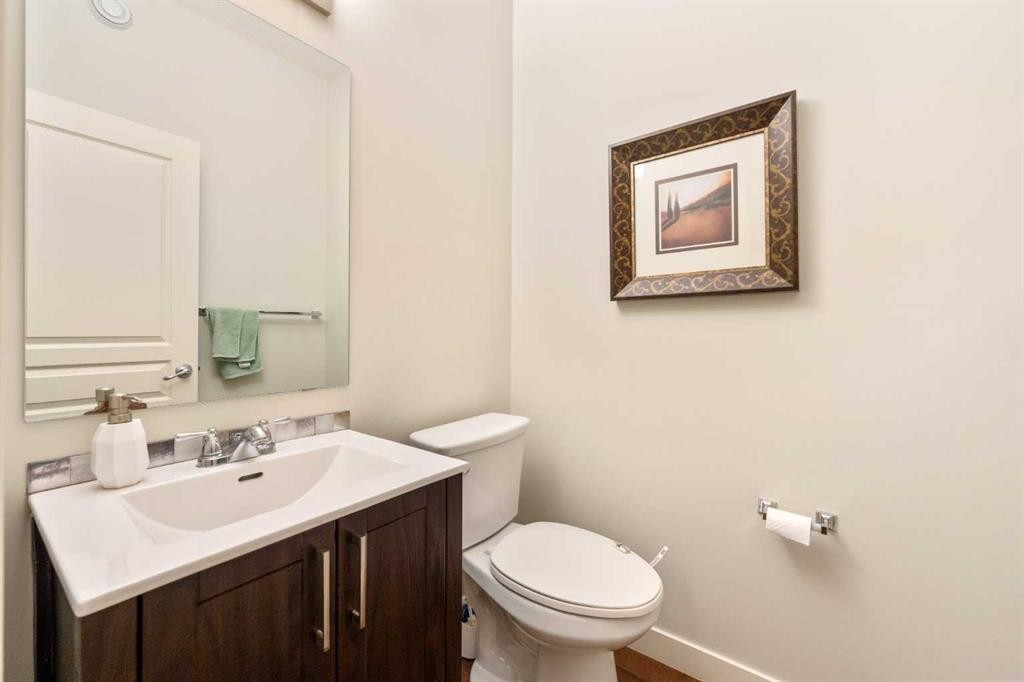 150 Auburn Springs Boulevard Se, Calgary, AB - Indoor Photo Showing Bathroom