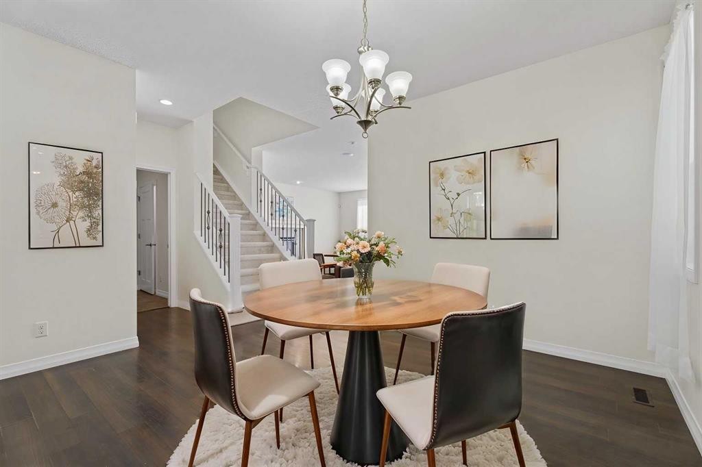 386 Mahogany Terrace Se, Calgary, AB - Indoor Photo Showing Dining Room