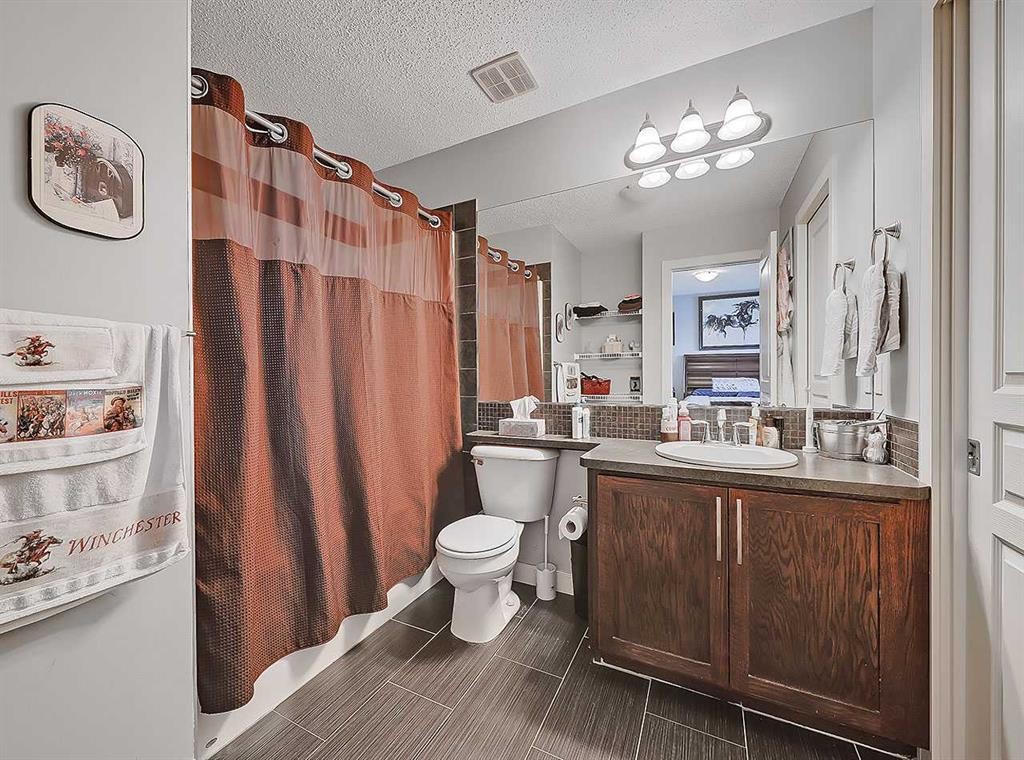 32-351 Monteith Drive Se, High River, AB - Indoor Photo Showing Bathroom