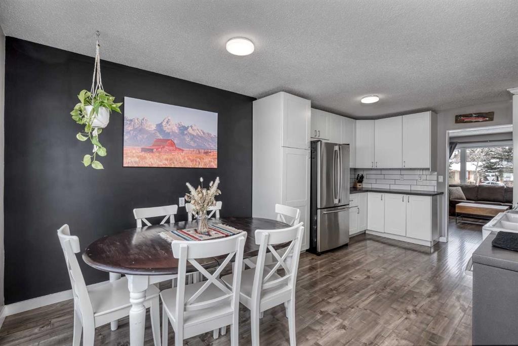 94 Glendale Way, Cochrane, AB - Indoor