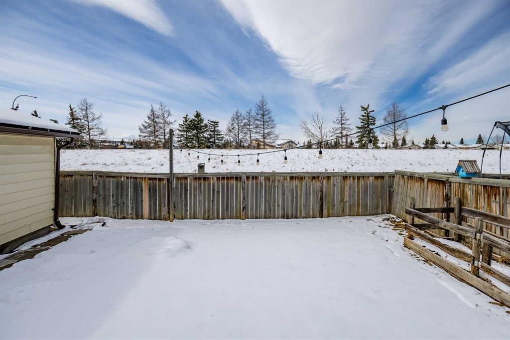 94 Glendale Way, Cochrane, AB - Outdoor