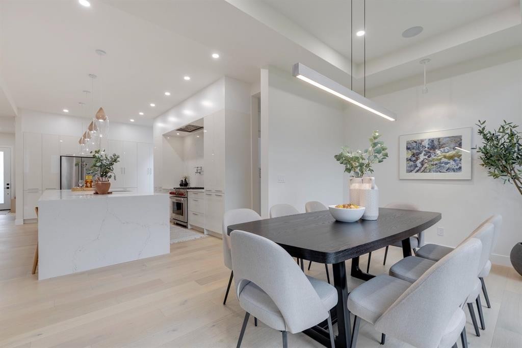 1307 Hamilton Street Nw, Calgary, AB - Indoor Photo Showing Dining Room