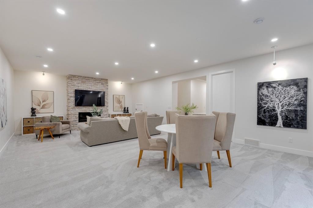 1307 Hamilton Street Nw, Calgary, AB - Indoor