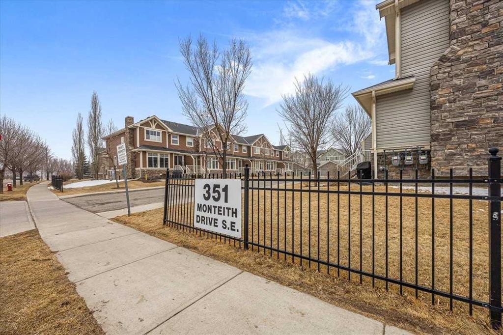 26-351 Monteith Drive Se, High River, AB - Outdoor