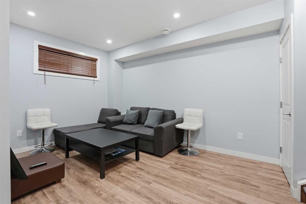 154 Saddlelake Way Ne, Calgary, AB - Indoor