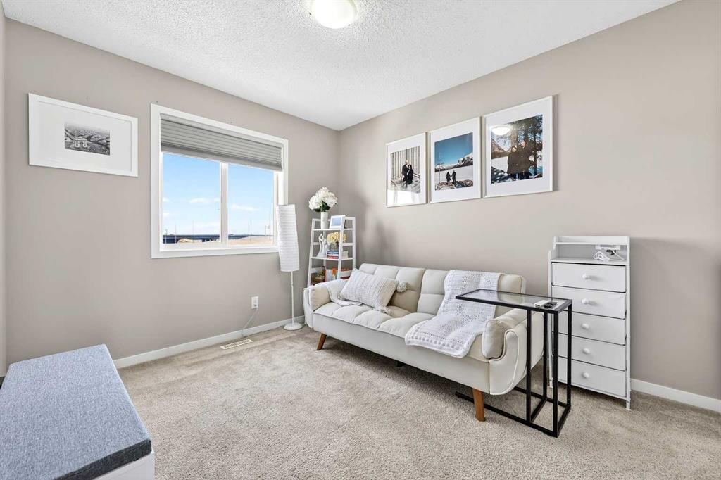 336 Cranberry Circle Se, Calgary, AB - Indoor Photo Showing Bedroom