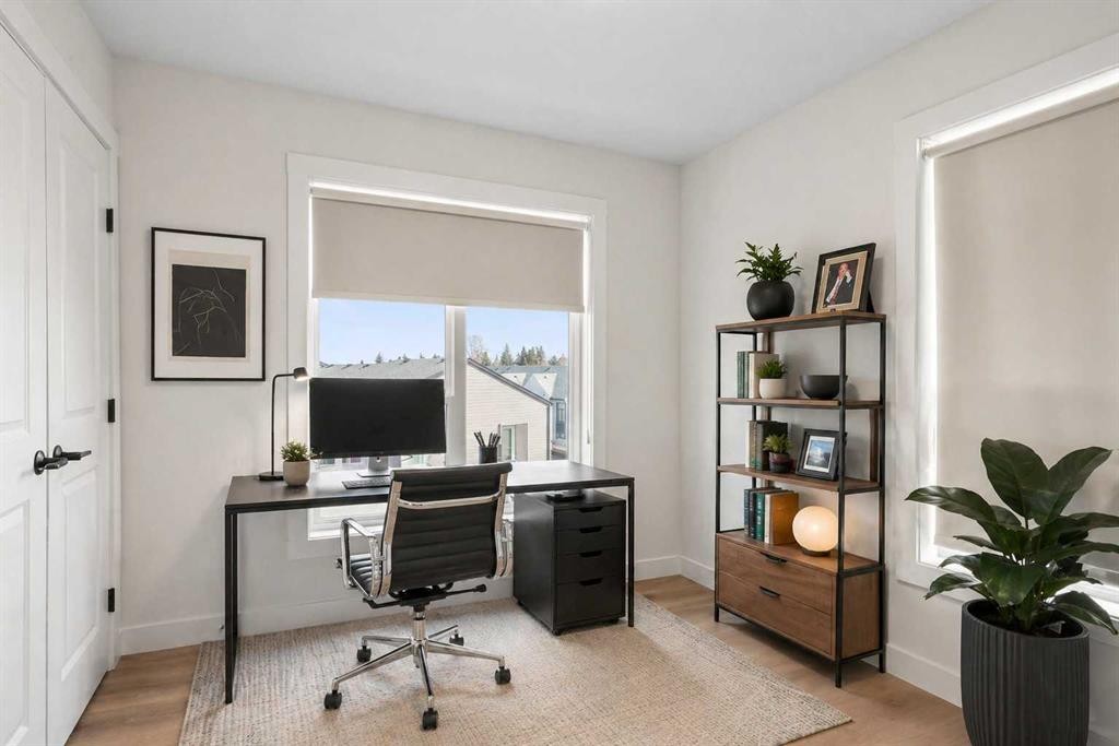 244 Sovereign Common Sw, Calgary, AB - Indoor Photo Showing Office