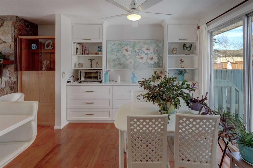 540 Lysander Drive Se, Calgary, AB - Indoor