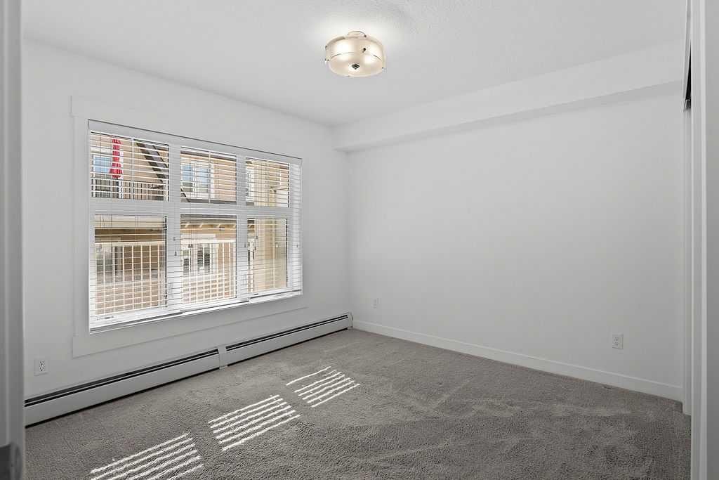 2408-11 Mahogany Row Se, Calgary, AB - Indoor Photo Showing Other Room