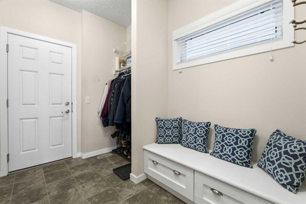 52 Walden Green Se, Calgary, AB - Indoor Photo Showing Other Room