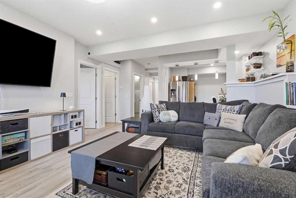 52 Walden Green Se, Calgary, AB - Indoor Photo Showing Living Room