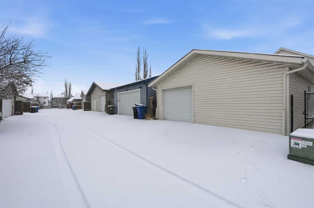137 Taravista Crescent Ne, Calgary, AB - Outdoor