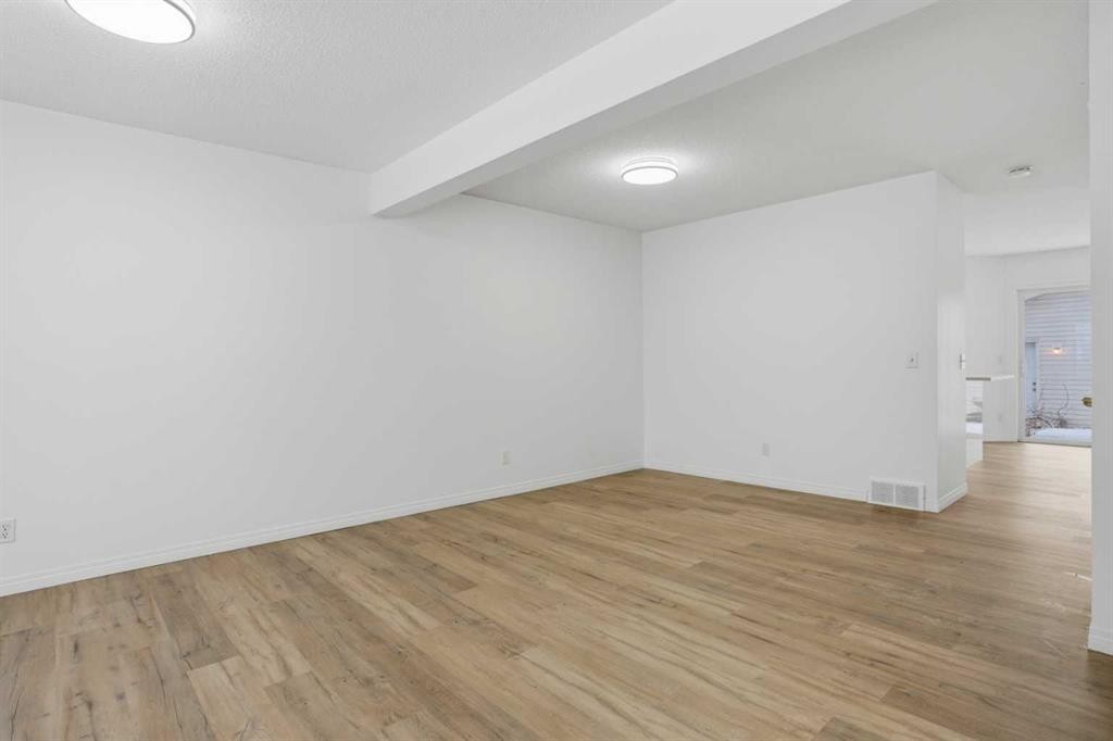 137 Taravista Crescent Ne, Calgary, AB - Indoor Photo Showing Other Room