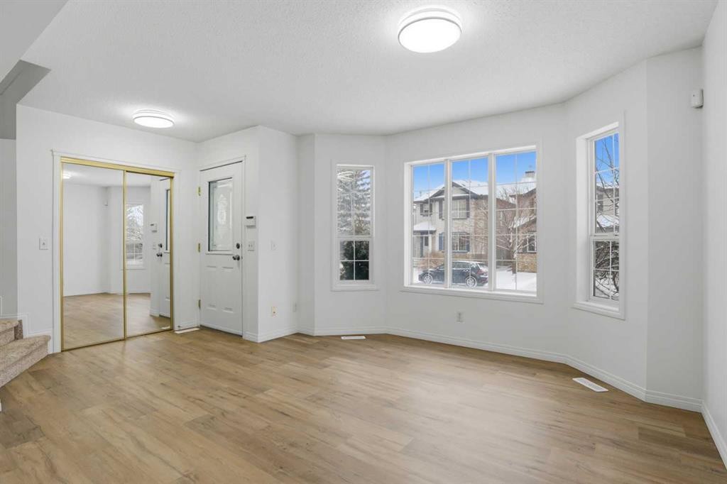 137 Taravista Crescent Ne, Calgary, AB - Indoor Photo Showing Other Room