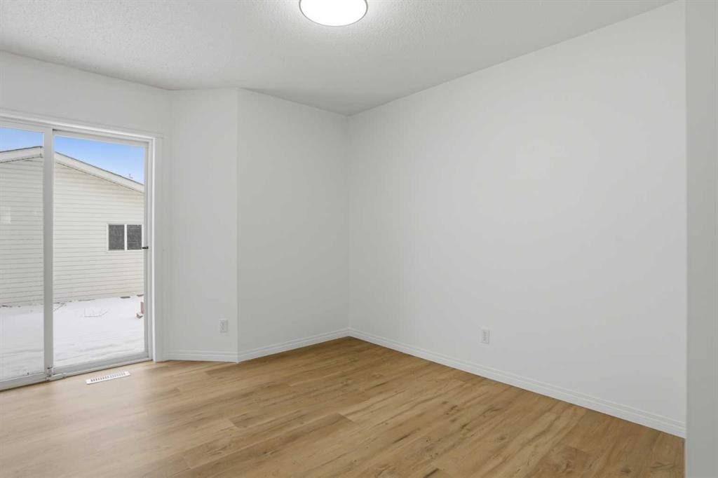137 Taravista Crescent Ne, Calgary, AB - Indoor Photo Showing Other Room
