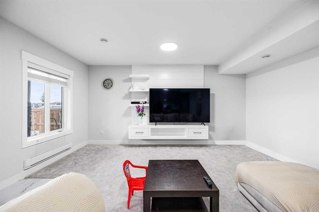 45 Waterford Terrace, Chestermere, AB - Indoor Photo Showing Living Room