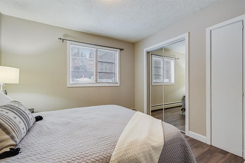 101-922 19 Avenue Sw, Calgary, AB - Indoor Photo Showing Bedroom