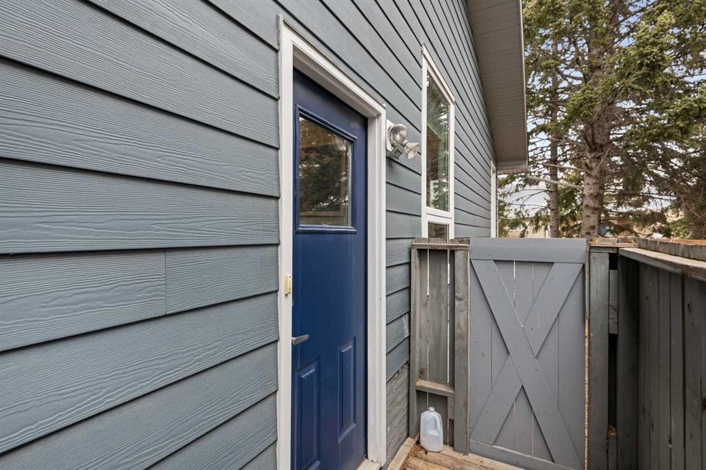 5689 Brenner Crescent Nw, Calgary, AB - Outdoor With Exterior