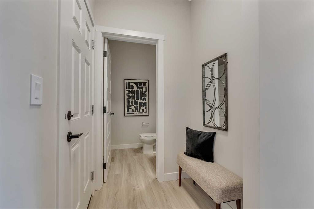1047 Bayview Crescent, Airdrie, AB - Indoor Photo Showing Other Room