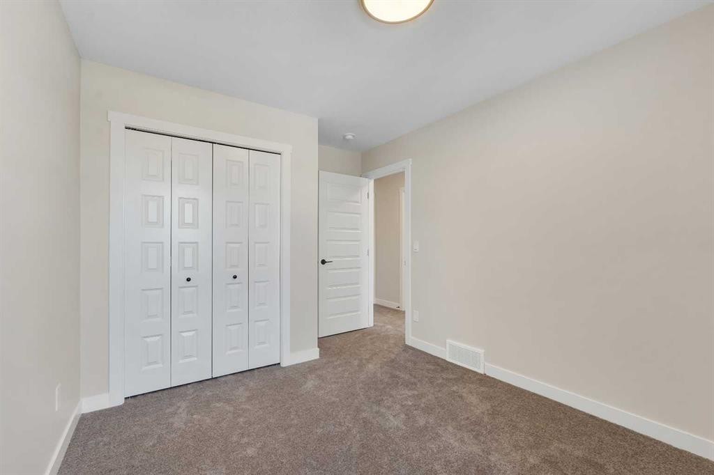 1047 Bayview Crescent, Airdrie, AB - Indoor