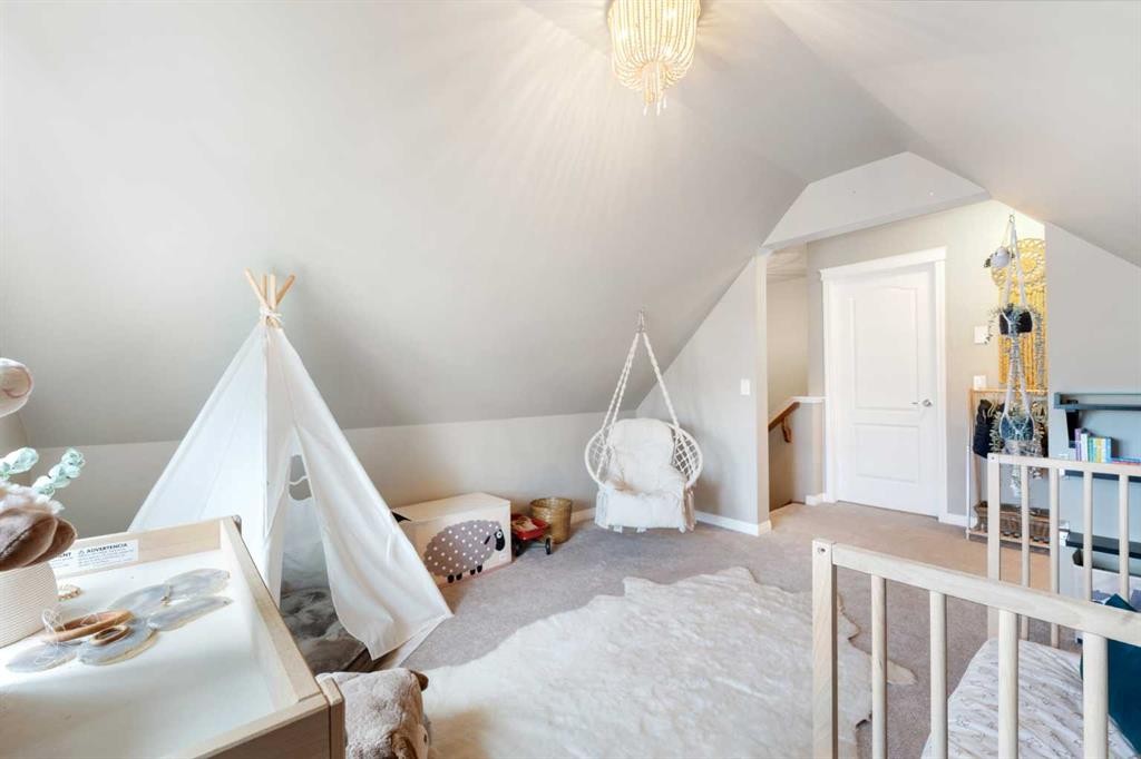 100 Evansborough Common Nw, Calgary, AB - Indoor Photo Showing Other Room