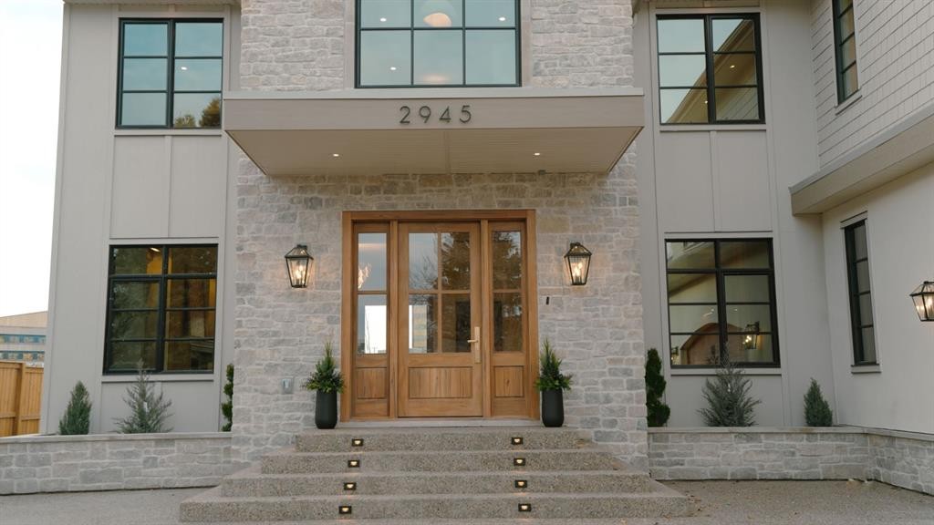 2945 Toronto Crescent Nw, Calgary, AB - Outdoor With Exterior